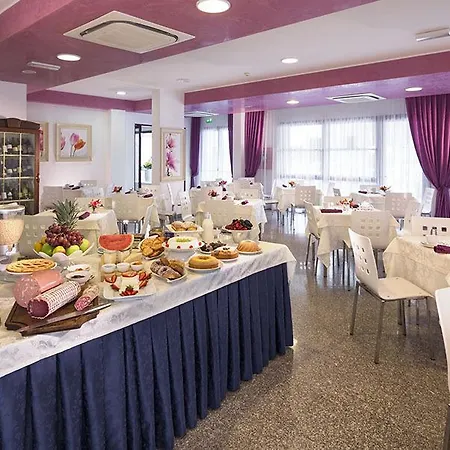 Capinera Szálloda Rimini