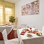 Hotel Capinera 3*