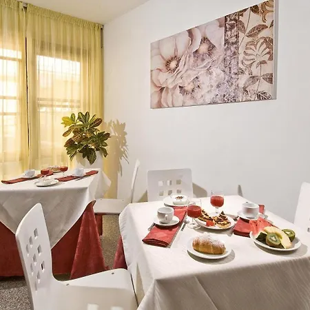 Otel Capinera 3*